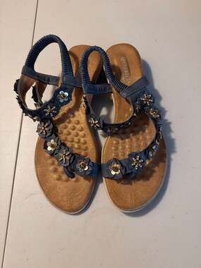 Patrizia by Spring Step Blue Floral Rhinestone Slingback Thong Sandals